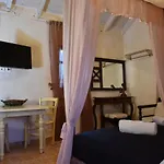 Odos Oneiron Boutique 4*