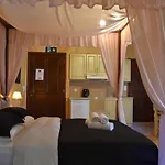 Апарт-отель Odos Oneiron Boutique Ханья