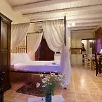 Odos Oneiron Boutique Апарт-отель 4*