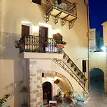 Odos Oneiron Boutique Ханья