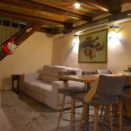 Odos Oneiron Boutique شقة فندقية