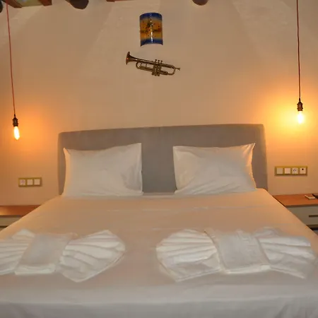 Odos Oneiron Boutique