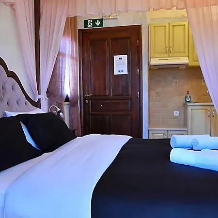 Odos Oneiron Boutique 4*
