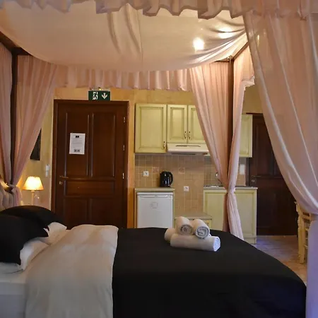 アパートホテル Odos Oneiron Boutique ハニア